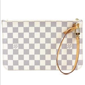 100% AUTHENTIC Louis Vuitton Neverfull Pochette